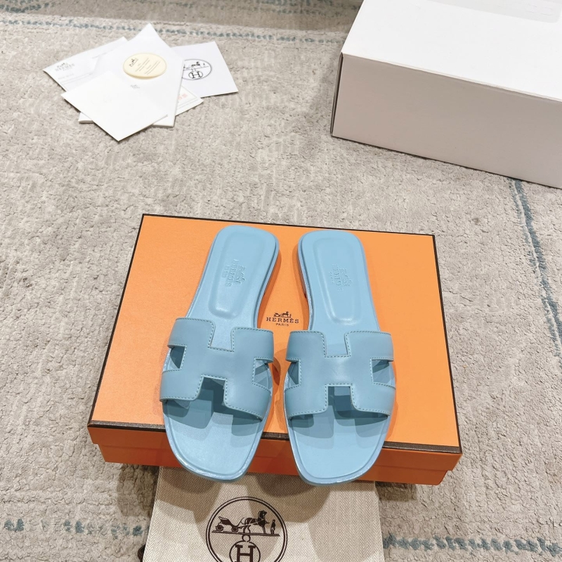 H**mes slippers